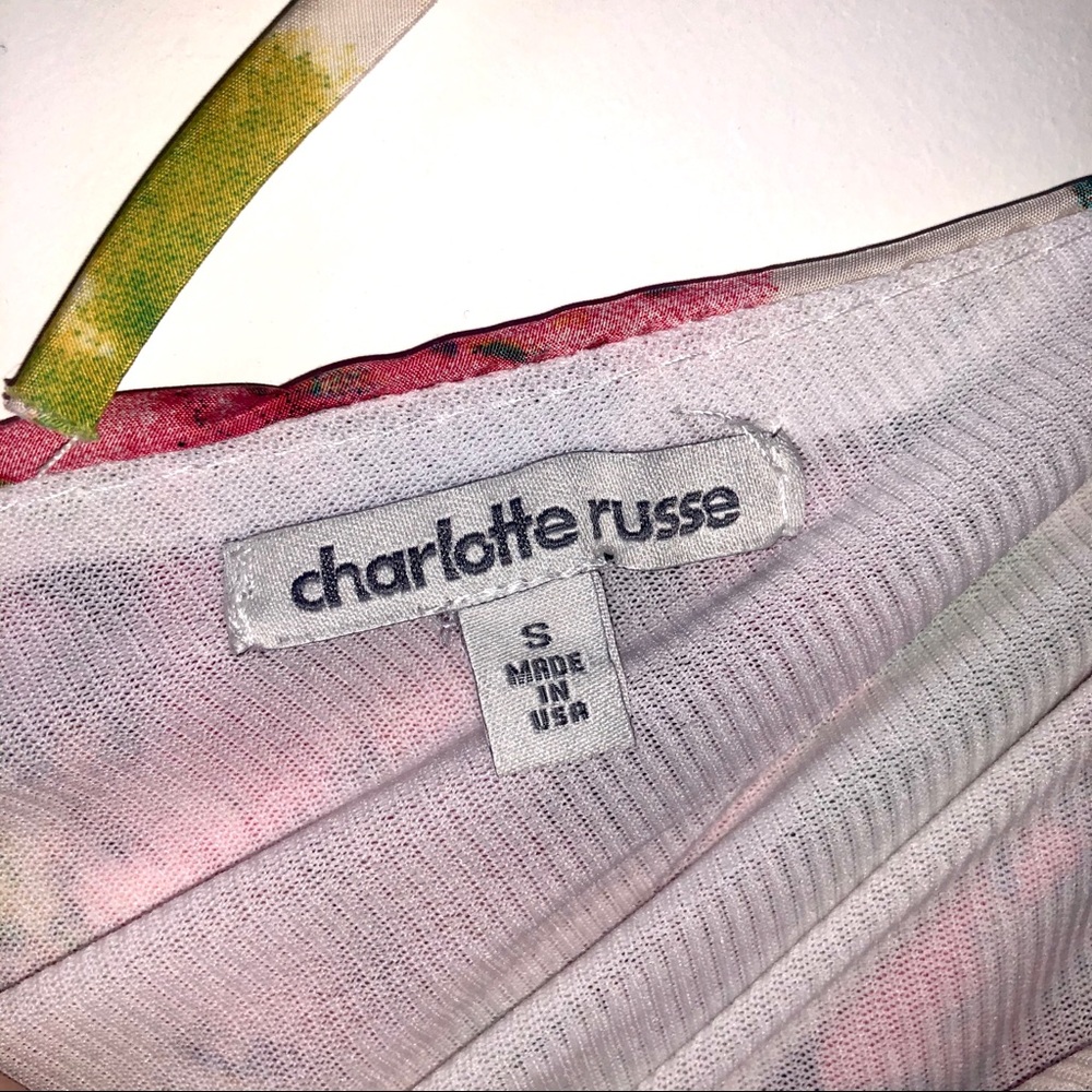 Charlotte Russe Floral Romper Size Small - Picture 6 of 6